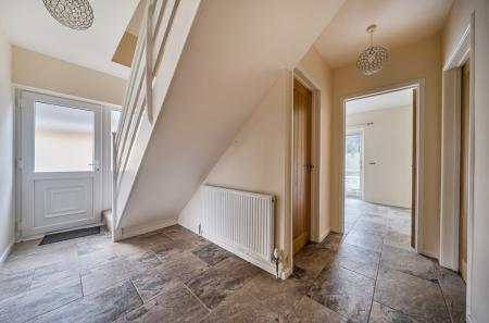 1383582-13-692456...