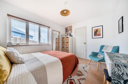 1388695-18-694313...