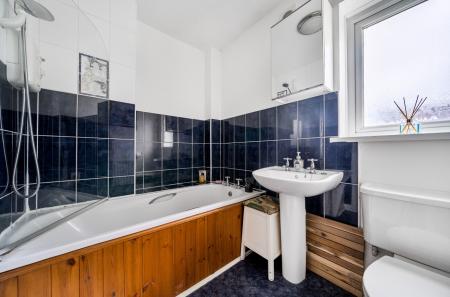 1388695-16-694313...