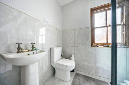 1385156-14-693869...