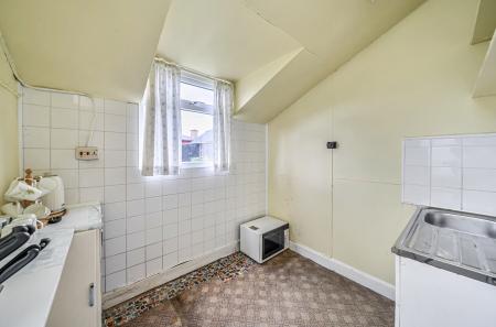 1348182-10-68c034...