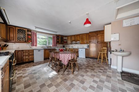 1358881-20-68d579...