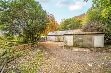 1362744-9-68ee923...