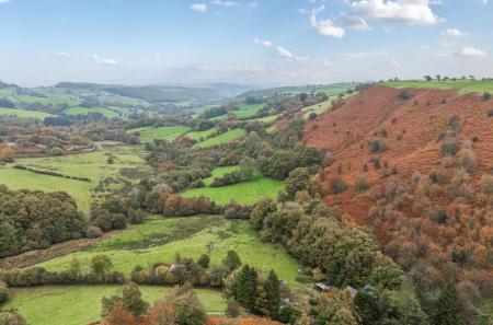 1362744-DJI_20251...