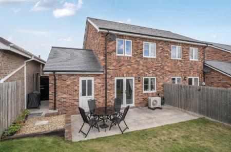 1343674-4-68b1d96...