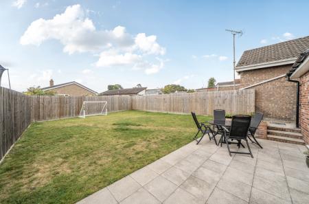 1343674-3-68b1d96...