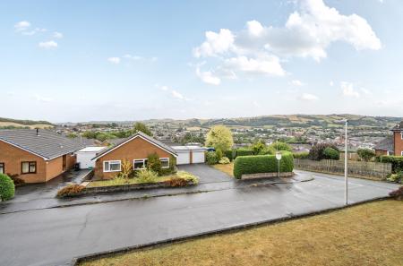 1343579-10-68b589...