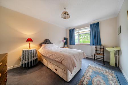 1343579-15-68b589...