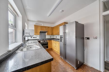 1347347-7-68b6fe7...