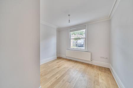 1347347-9-68b7001...