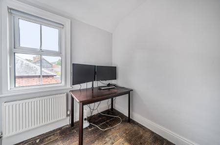 1347347-15-68b702...