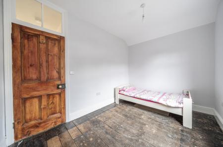 1347347-14-68b701...