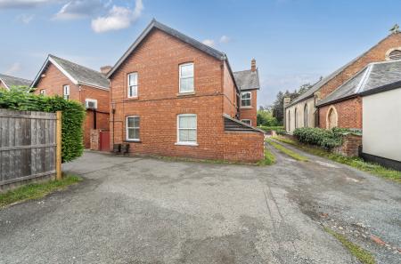 1347347-3-68b6fbf...