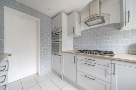 1345174-7-68b579d...