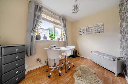 1347399-9-68b8a7a...