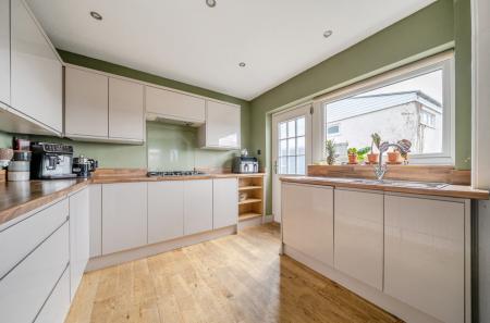 1347399-19-68b8a7...