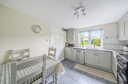 1350738-18-68c2bc...