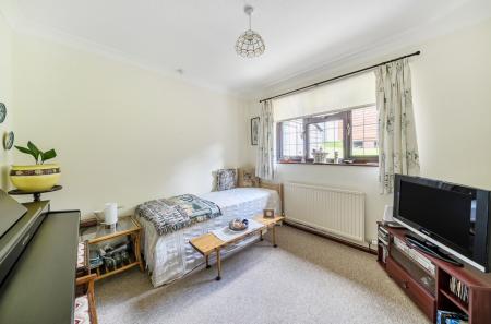 1357281-11-68d40a...