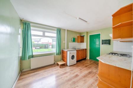 1364718-1-68ee427...