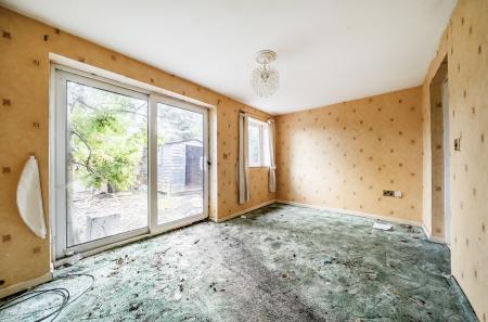 1361060-7-68dabe4...