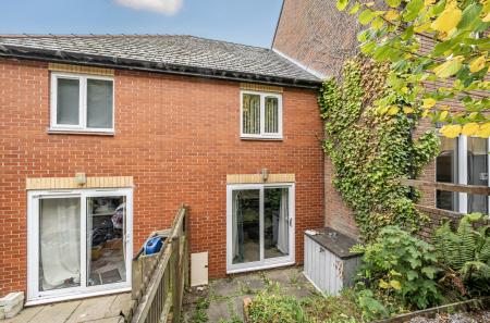 1365929-8-68efcca...