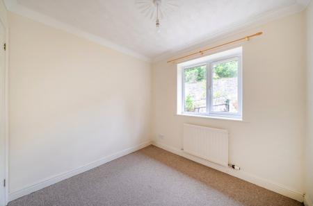 1368813-16-68ef6b...