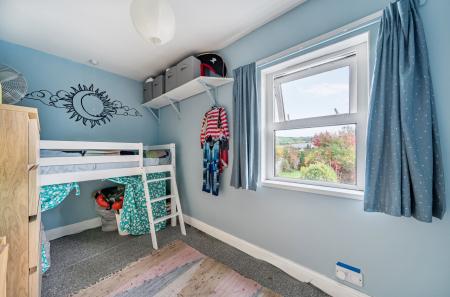 1370330-24-68f7e3...