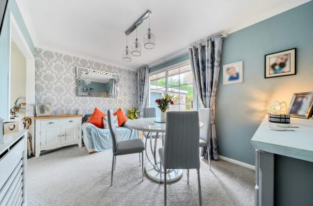 1369164-6-68f7e3d...