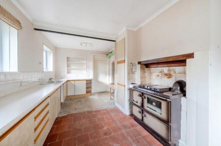 1371349-11-68ff8f...