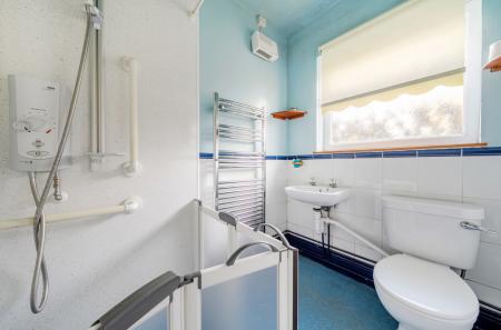 1371349-1-68ff8b1...