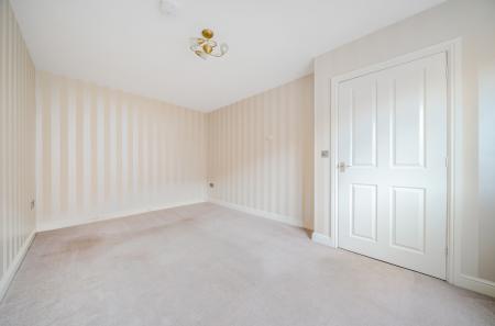 1373342-11-6901e6...