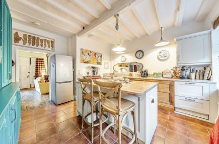 1387105-15-693ade...