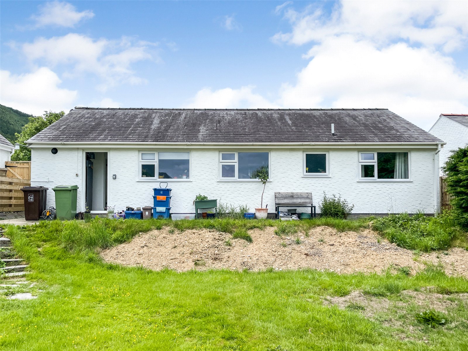 2 bedroom Detached Bungalow for sale in Tywyn