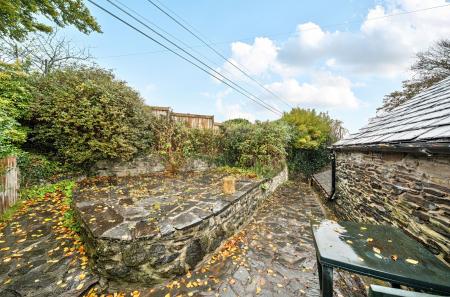 1370630-2-68fa4a2...