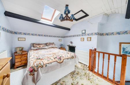 1370630-13-68fa4a...