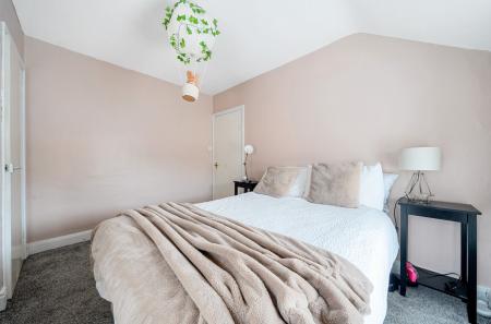 1375902-8-69146b1...