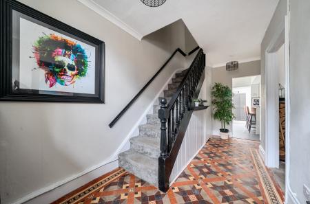 1375902-9-69146b3...