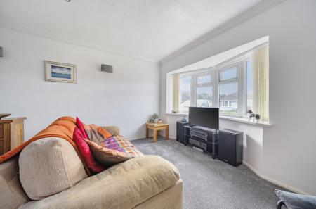 1383239-11-692458...