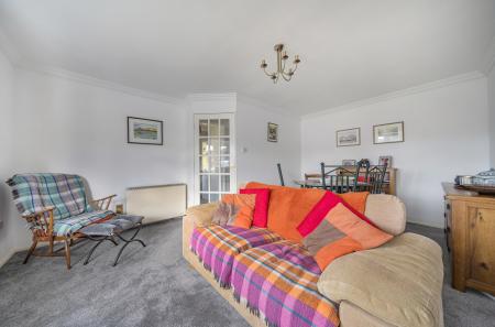 1383239-9-6924584...