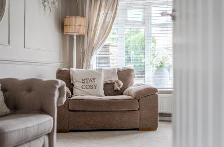 1382101-1-6917166...