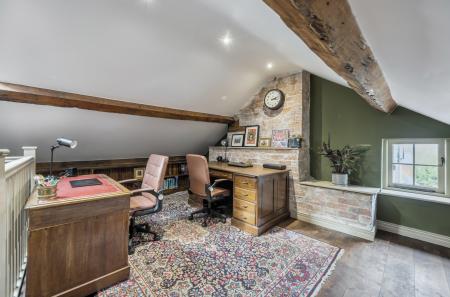 1348982-16-68cd83...