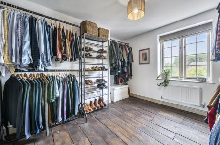 1348982-14-68cd83...