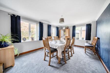 1357502-12-68d66e...