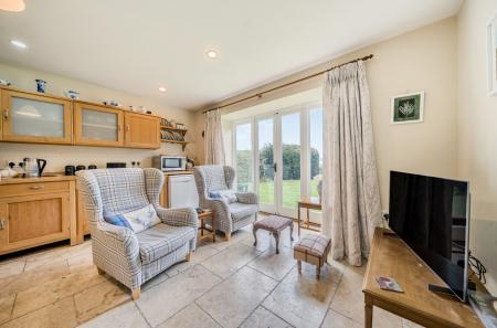 1361446-1-68dd65f...