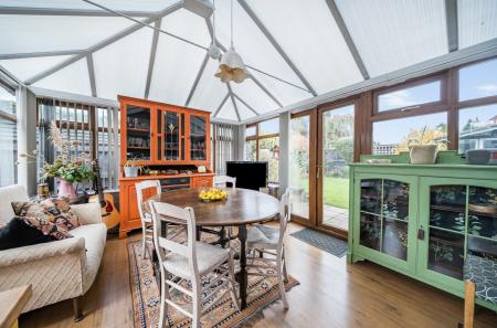 1370683-34-68f8b7...