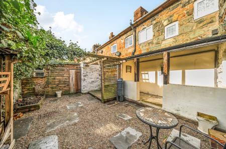 1376430-15-690b6a...