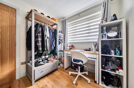 1373635-21-690b6a...