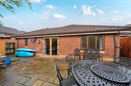 1386524-2-6931a51...