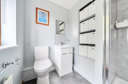 1348776-13-68b9d2...