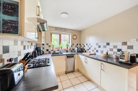 1348776-8-68b9d1b...